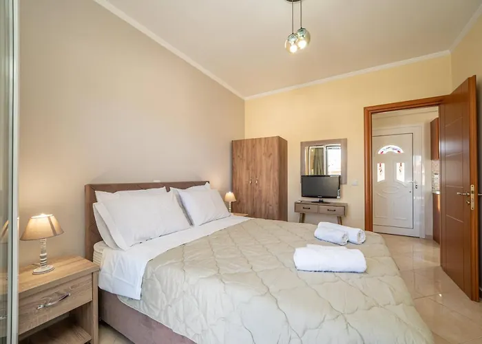 아파트 John's 카라보밀로스