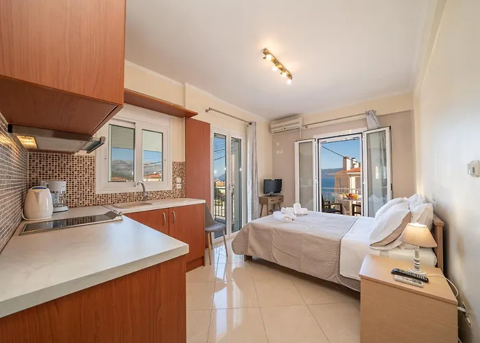 John's * カラヴォミロス